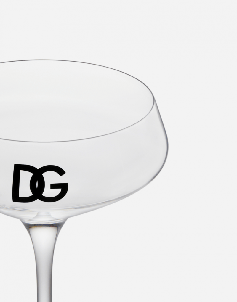 艺术——DG打造实用又时尚的餐桌配饰CQ9电子最新网站杜嘉班纳进军餐桌(图1)