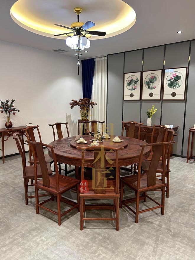 木匠：红木餐桌口碑之选CQ9电子平台盛世周(图3)